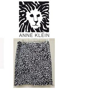 AK Anne Klein Black White Giraffe Print Skirt Sz 6